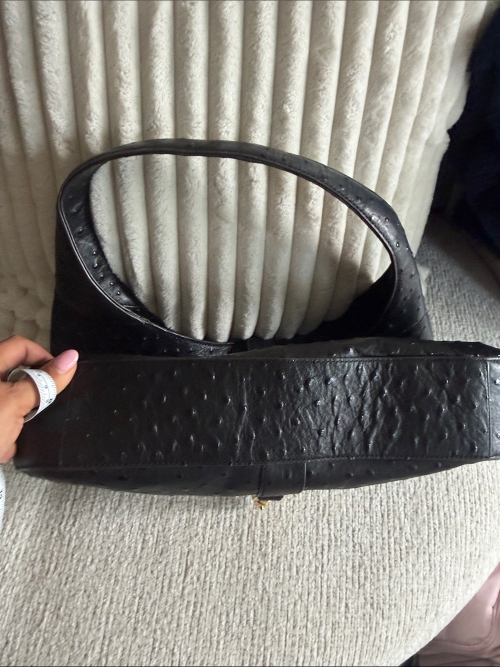 G.I.L.I. Black Leather Hobo Bag with Gold Hardware - Picture 4 of 11